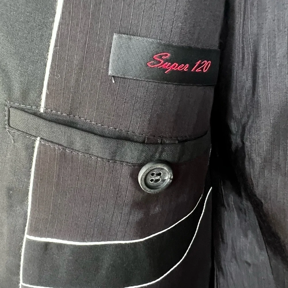 Black Hugo Boss Super 120
